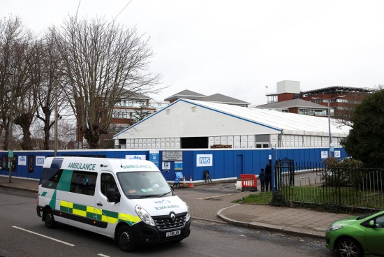 英國(guó)Omicron疫情正在加劇醫(yī)療系統(tǒng)危機(jī)