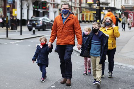 英格蘭COVID-19感染人數(shù)最高位略有下降