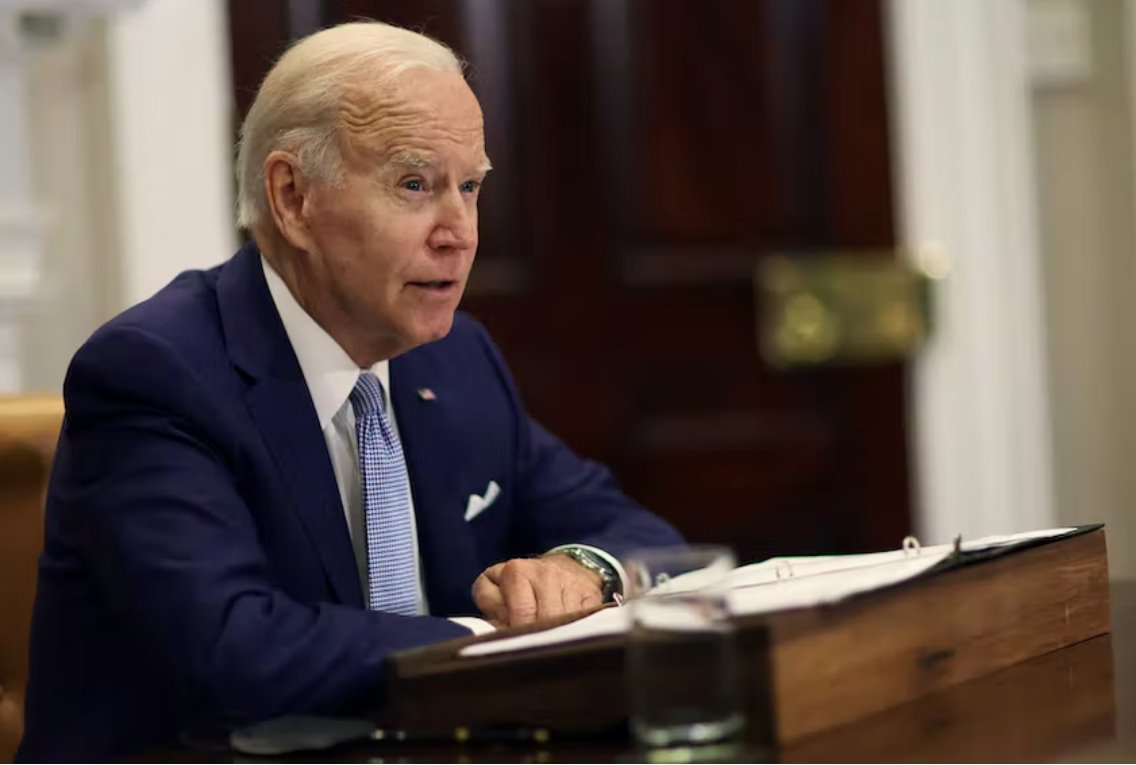 白宮：未向拜登通報從特朗普家中回收的機密材料