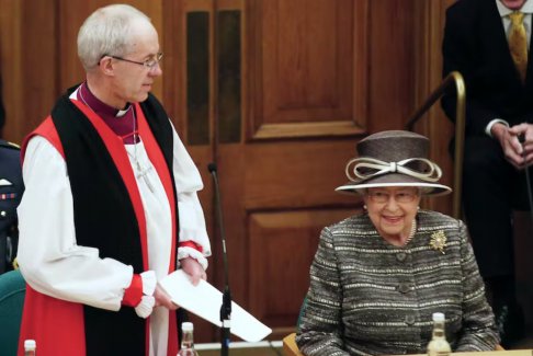 伊麗莎白女王幫助我們了解我們是誰