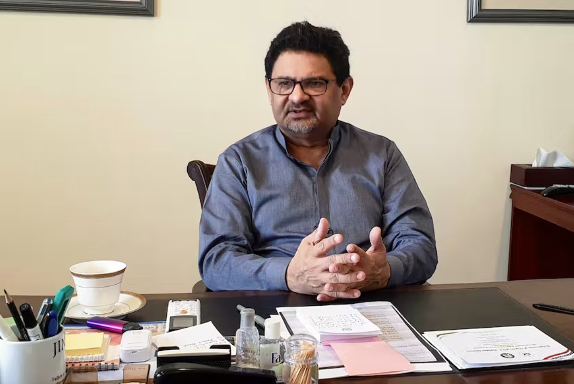 巴基斯坦財政部長辭職 正值經濟危機之際