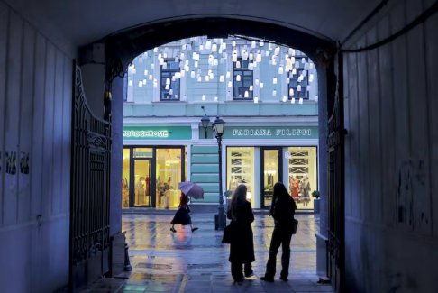 俄羅斯國防部稱不要因為戰(zhàn)爭而取消新年慶祝活動