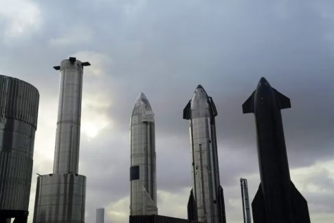 SpaceX將帶企業家丹尼斯·蒂托乘坐星際飛船繞月飛行