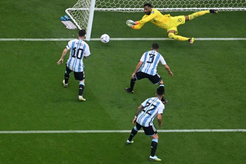 奧韋斯：沙特門將封神!