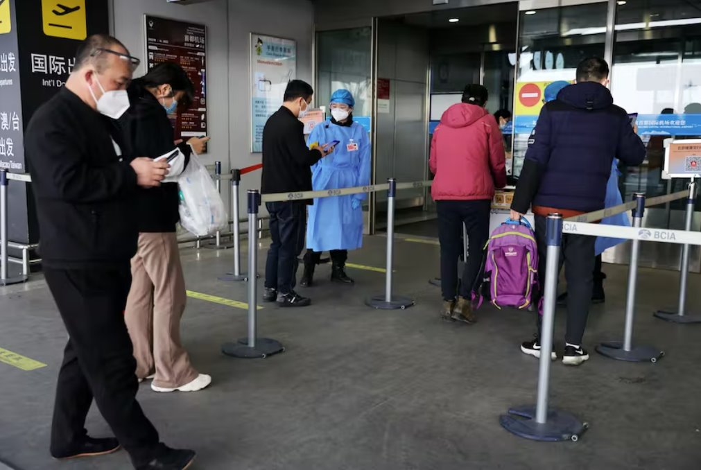 中國縮短新冠隔離時(shí)間 放寬航班限制