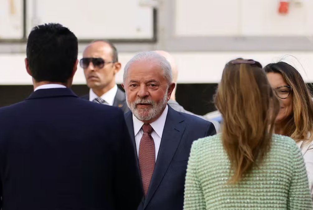 COP27:巴西當(dāng)選總統(tǒng)盧拉說,世界應(yīng)該把錢花在氣候上而不是戰(zhàn)爭