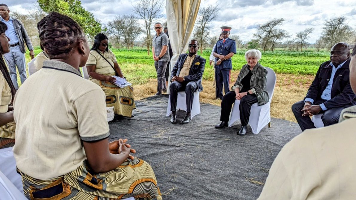 美國財政部長珍妮特·耶倫在贊比亞舉行會議