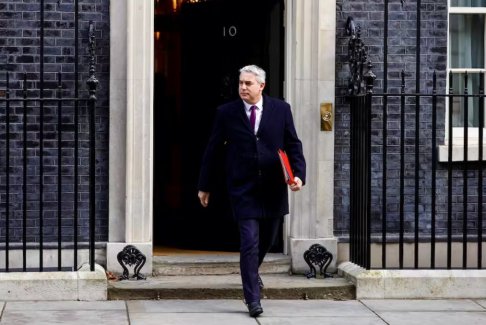 英國衛生部長稱醫生罷工危及患者安全