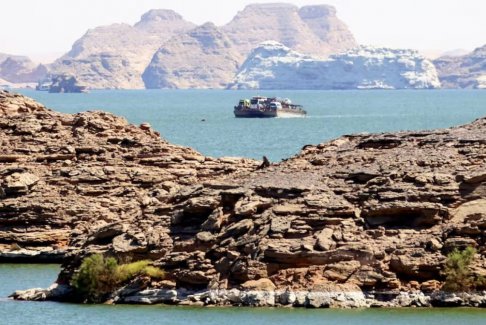 逃離北面的蘇丹人艱難地進入埃及