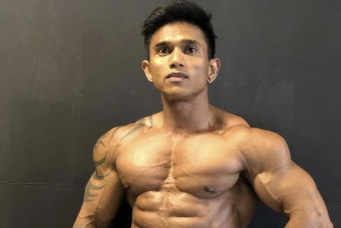 印度尼西亞體操教練深蹲時杠鈴落在頸部后身亡