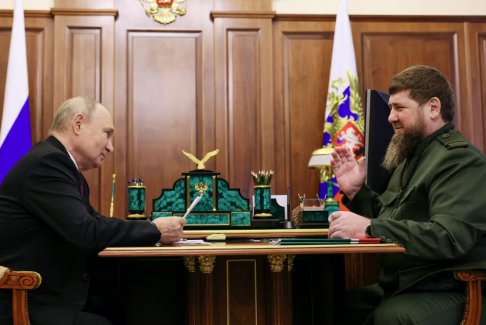 普京盟友建議推遲三月總統(tǒng)選舉 或排除競(jìng)爭(zhēng)對(duì)手