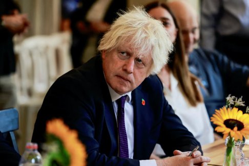 英國前首相鮑里斯·約翰遜為新冠調查的記錄和行為