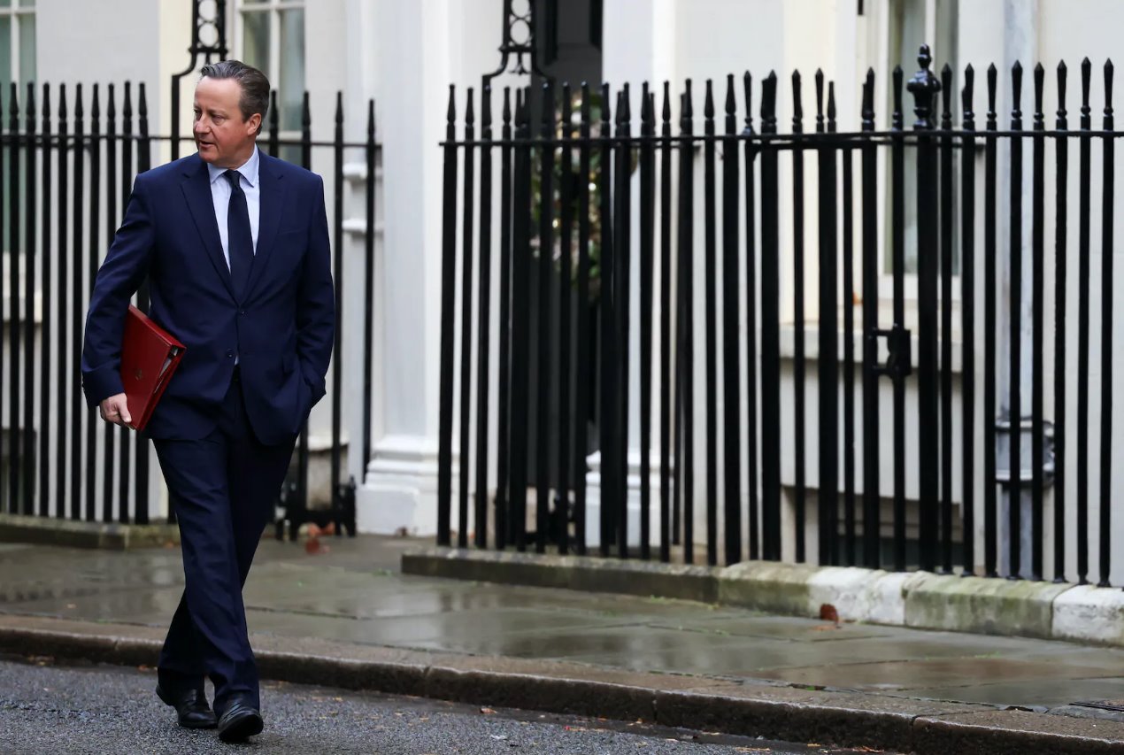 英國外交、聯邦和發展事務大臣戴維·卡梅倫