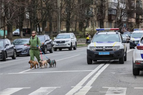 基輔在彈道導(dǎo)彈襲擊后加強安全
