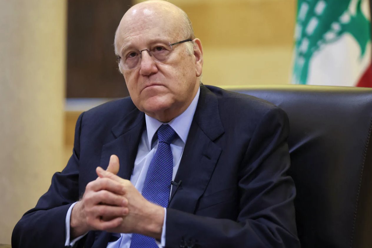 黎巴嫩看守總理納吉布&middot;米卡提于2024年2月29日在黎巴嫩貝魯特市中心政府總部接受路透社采訪。