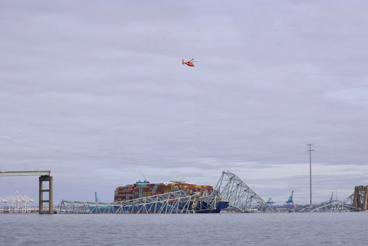 2024年3月26日,美國馬里蘭州巴爾的摩,Dali貨輪撞上弗朗西斯·斯科特基大橋并導致橋梁倒塌。