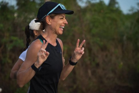 超跑：12天內跑完1000公里的女人的內心深處崩潰