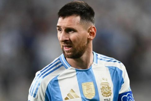 阿根廷點(diǎn)球大戰(zhàn)淘汰厄瓜多爾 阿根廷門將神勇?lián)涑? class=