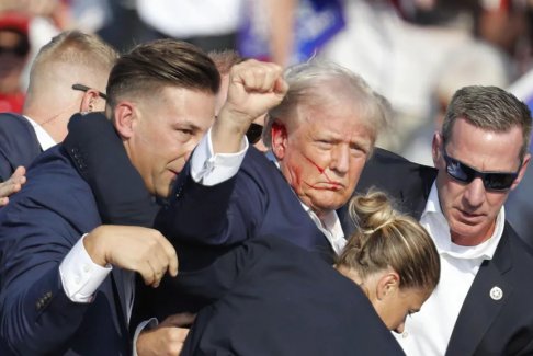 特朗普遇襲后發聲:右耳被擊穿