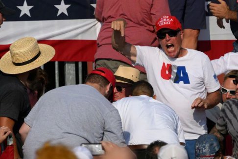 特朗普槍擊事件男子為了保護家人遇難