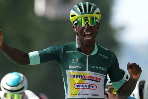 非洲環法自行車賽選手取得歷史性勝利