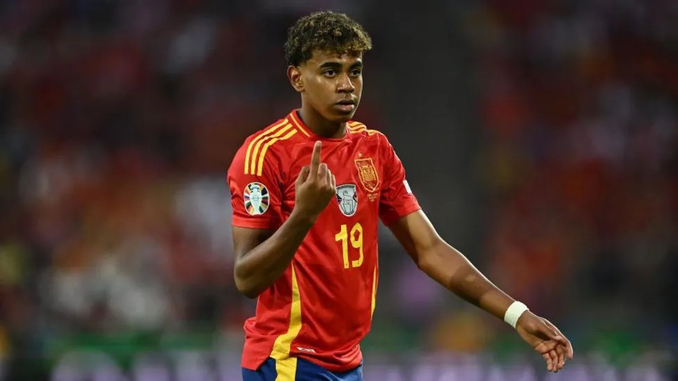 拉明·亞馬爾已為西班牙國家隊出場11次