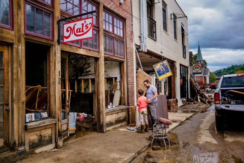颶風海倫襲擊北卡羅來納州馬歇爾市已造成120人