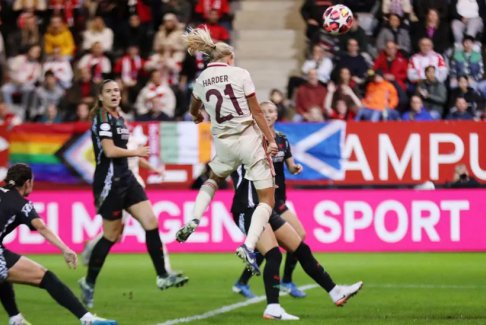 歐洲女子冠軍聯賽拜仁慕尼黑5-2阿森納