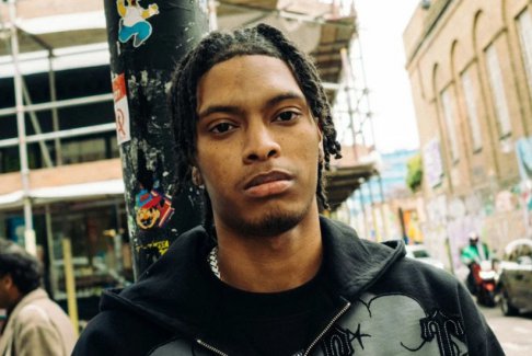 薩頓英超預(yù)測 嘉賓是說唱歌手和曼聯(lián)球迷Nemzzz