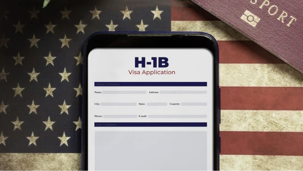 美國綠卡、H-1B和F-1簽證持有者返回美國后可能面臨更嚴格的審查