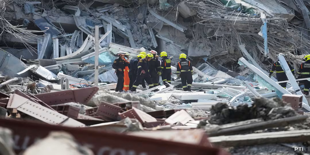 緬甸地震已確認約1700人死亡,3400人受傷,300人失蹤。