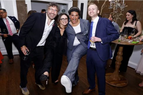 白宮記者團舉辦低調年度晚會