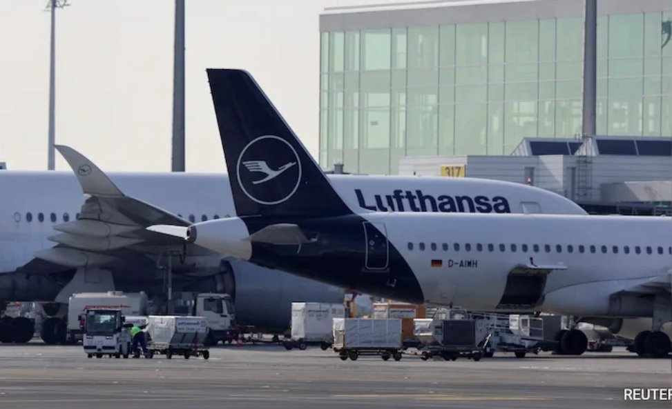 航班因安全原因降落在波士頓，延誤了三個(gè)小時(shí)。