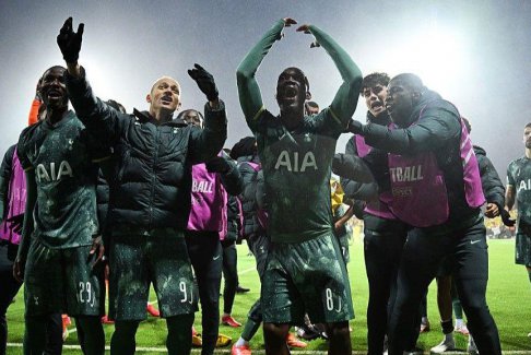 熱刺、曼聯(lián)和切爾西晉級(jí)歐洲決賽的反應(yīng)