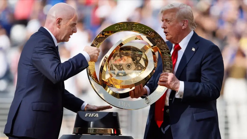 詹尼&middot;因凡蒂諾和唐納德&middot;特朗普