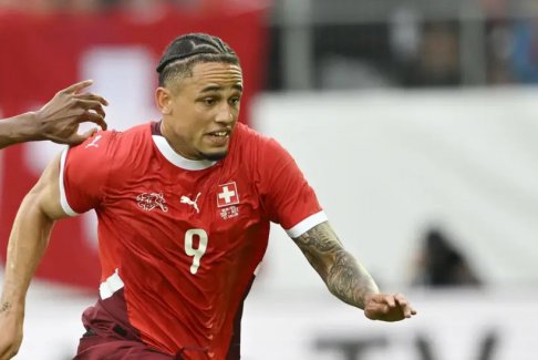 利茲聯簽下奧卡福打破英超聯賽紀錄