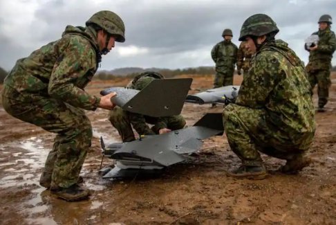 日本自衛隊配合高市早苗亮刀
