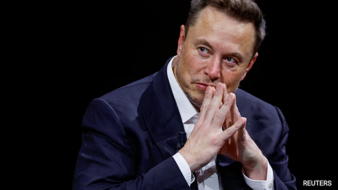 據《福布斯》雜志報道,馬斯克是世界上最富有的人,凈資產達4930億美元。