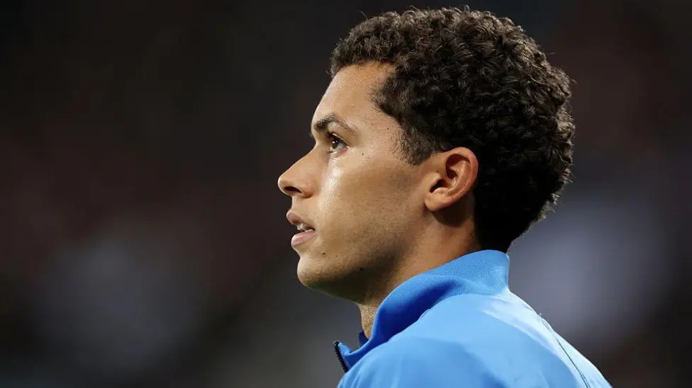 布倫南·約翰遜代表威爾士出場40次攻入6球