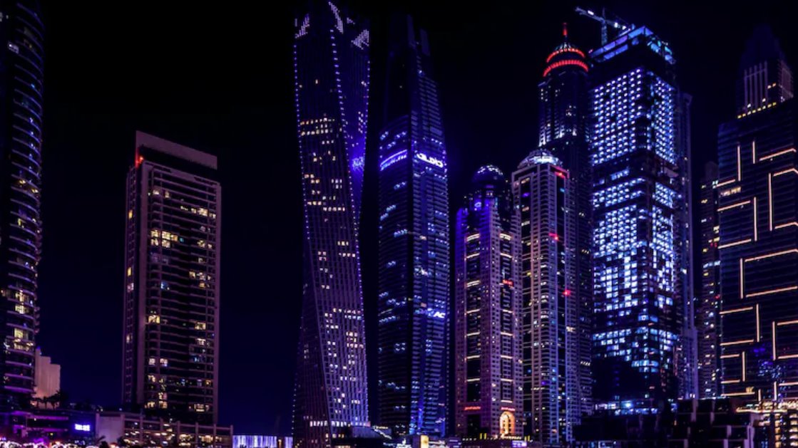 喀拉拉邦少年從迪拜高樓墜亡:“當時正在拍攝飛機照片”