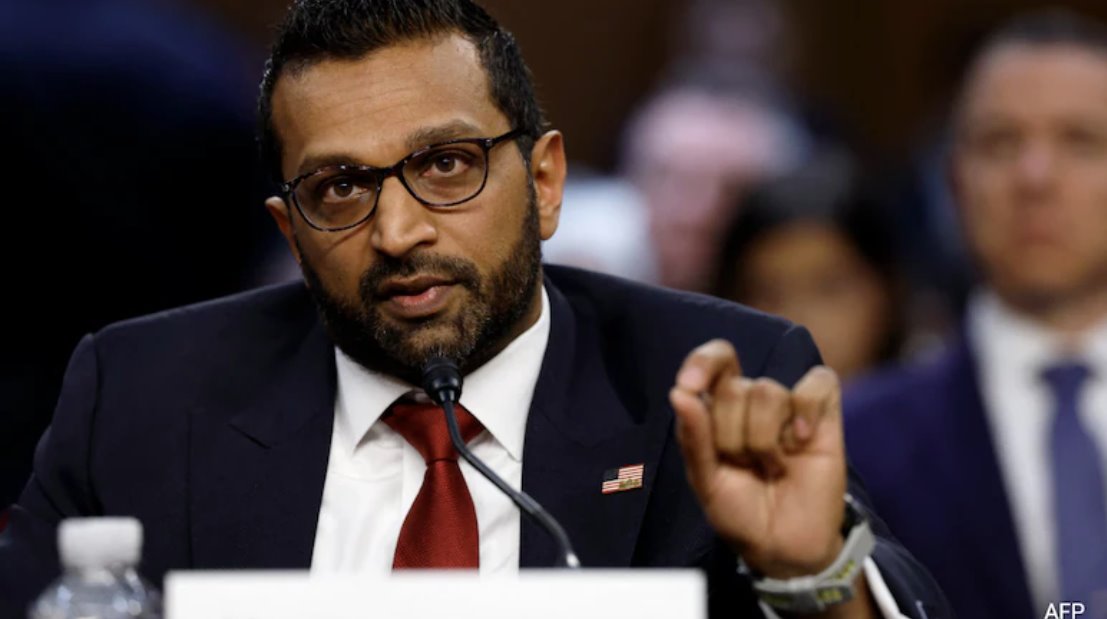 帕特爾在社交媒體上發布了有關正在審理案件的信息