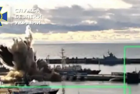 烏克蘭首次水下無人機襲擊擊中俄羅斯潛艇