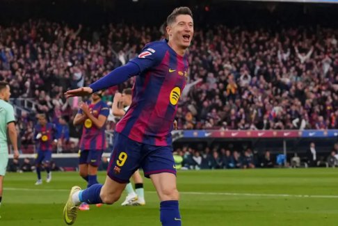 萊萬多夫斯基與芝加哥火焰隊商討轉會事宜